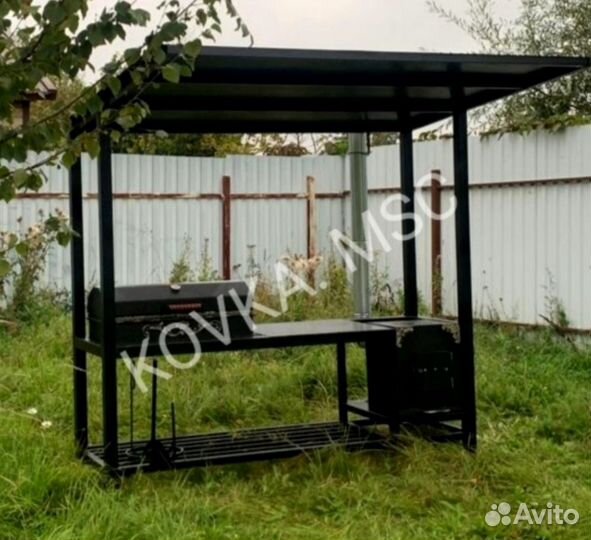 Мангал с крышей