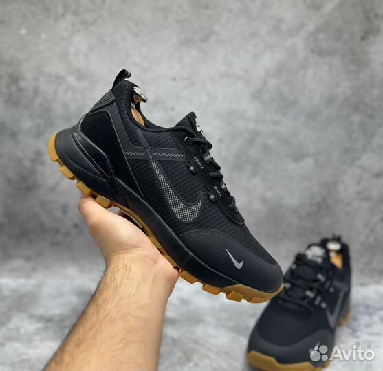 Кроссовки мужские Nike