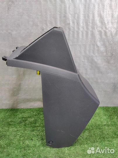 Консоль передняя часть Toyota Corolla Verso R1 20