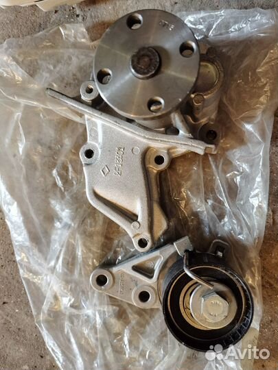 Помпа натяжной ремня