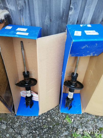Стойки б/у рено докер