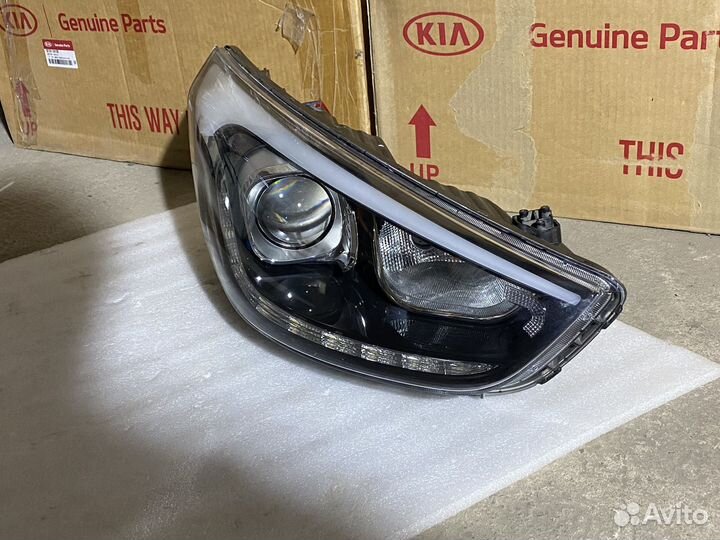 Фара правая галоген Hyundai IX35 рестайлинг LED