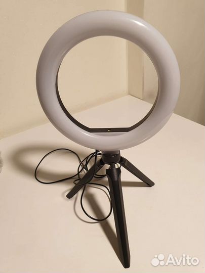 Светодиодная кольцевая led лампа