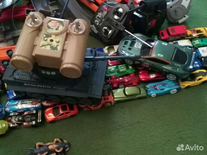 Радиоупр машины,железные модели