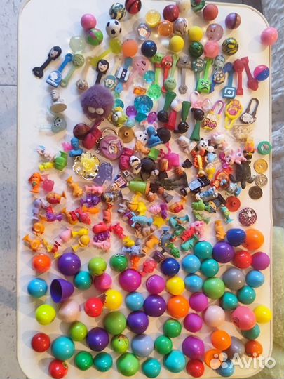 Пакет маленьких игрушек, яйца