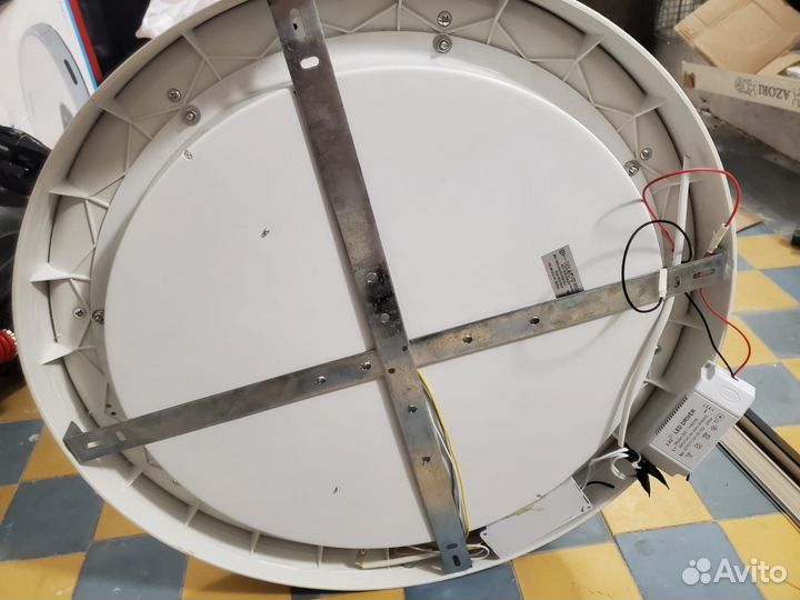 Светильник потолочный встраиваемый