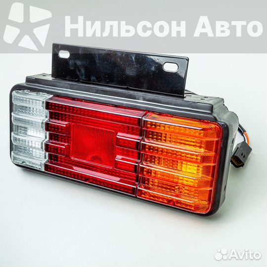 Стоп сигнал mazda titan, правый, SAT