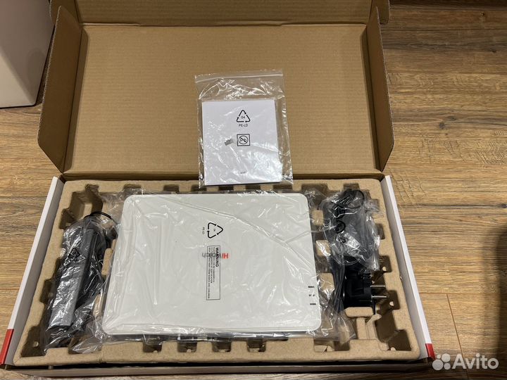 Ip-видеорегистратор HiWatch DS-N208P(C) +Ждиск 4тб