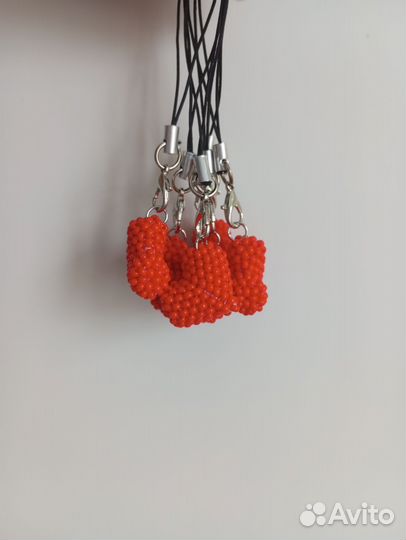 Сердечки из бисера, ручная работа