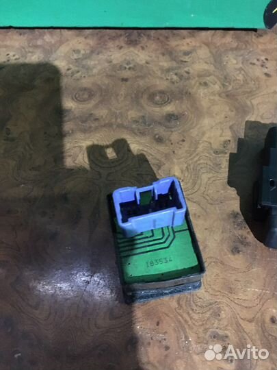 Блок управления зеркалами Toyota Chaser GX100