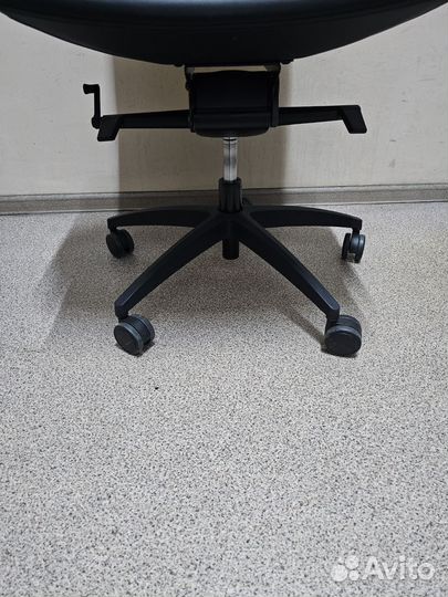 Кресло руководителя North Cape. narbutas