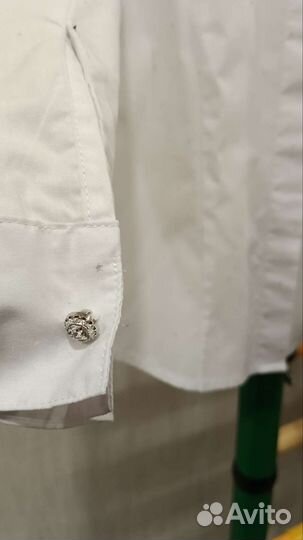 Белая блузка