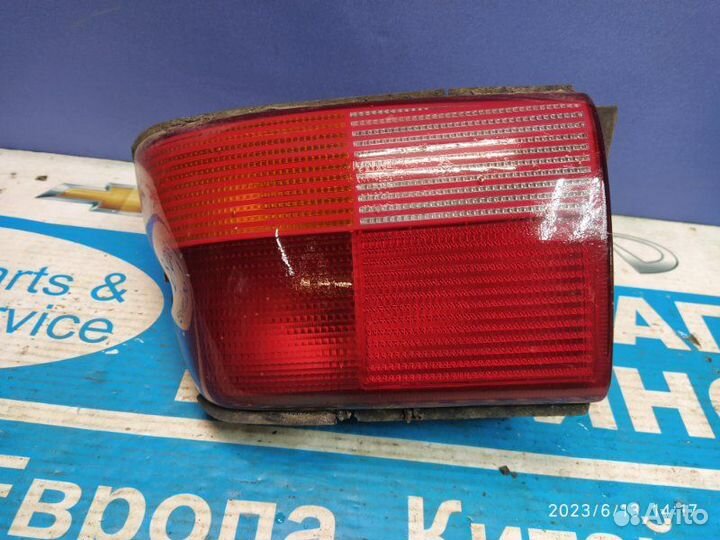 Фонарь задний правый Ford Escort 95-01