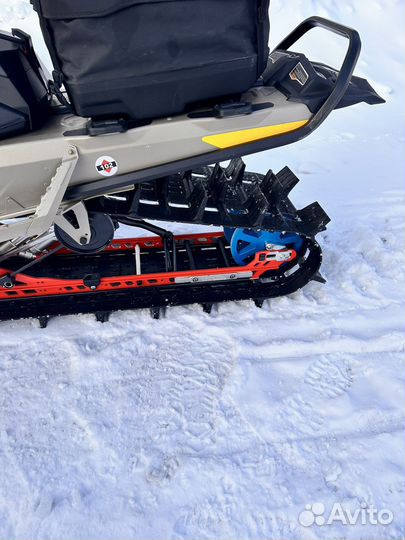 Катки для снегохода 10’’ brp summit expert g4