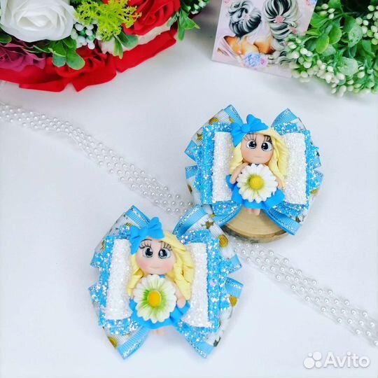 Резиночки с куколками ручной работы