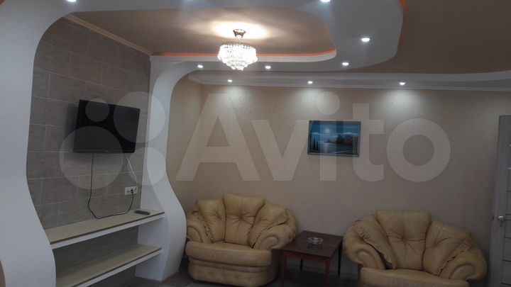 3-к. квартира, 80 м², 8/9 эт.