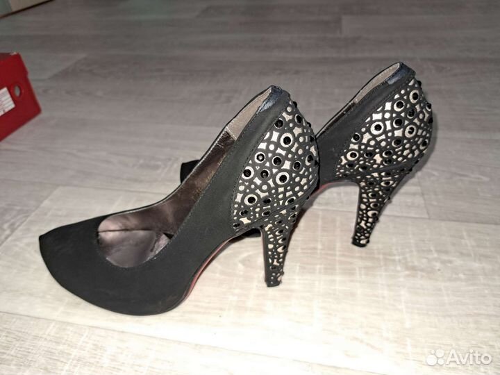 Туфли женские 38 размер черные