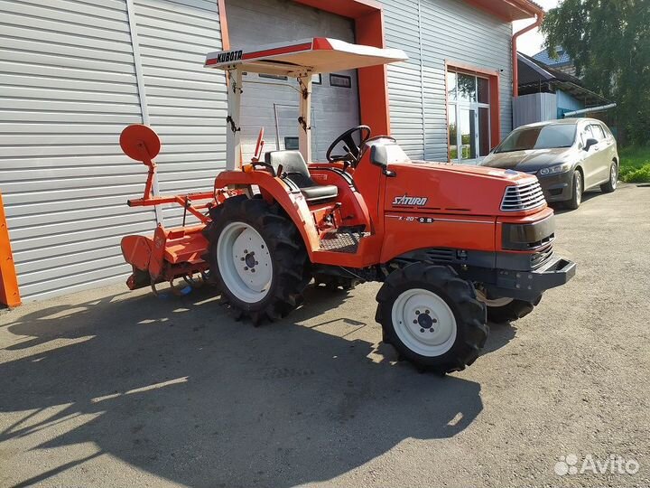 Мини-трактор Kubota X20, 2000