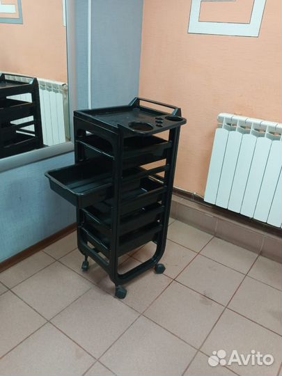 Мебель для парикмахерской бу