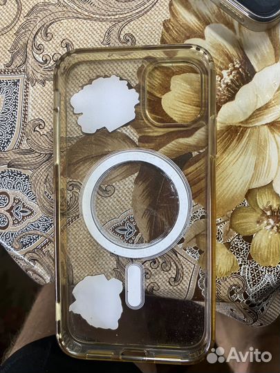 Чехол на iPhone 11