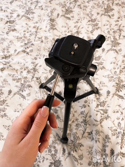 Штатив напольный для камеры и телефона