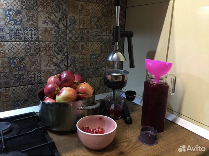 Соковыжималка ручная, пресс для граната и цитрусов