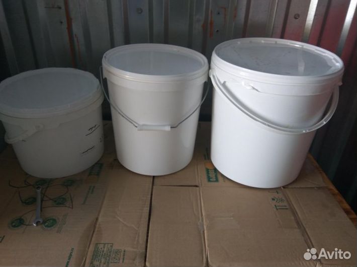 Ведра пластиковые с крышкой 12 литров