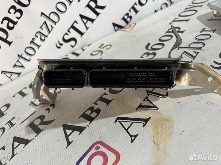 Блок управления двс Toyota Corolla E180