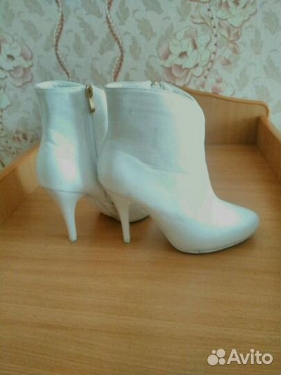 Сапожки свадебные