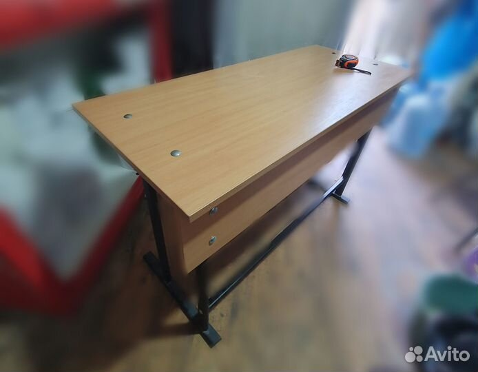 Стол / Парта