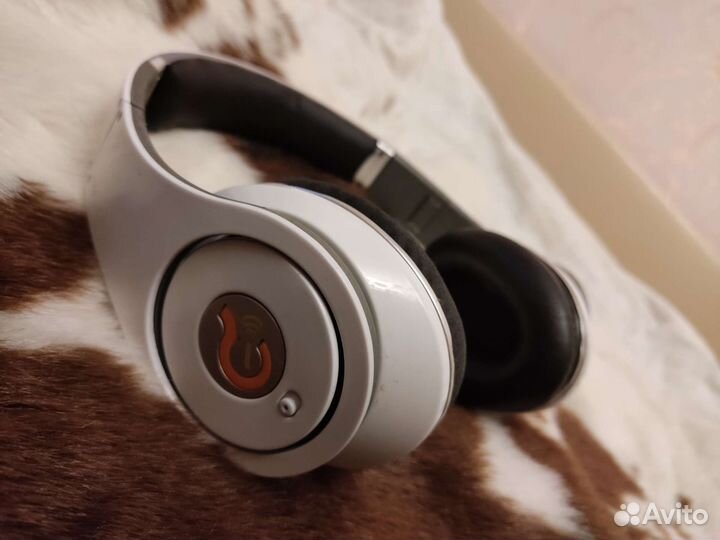 Беспроводные наушники Syllable