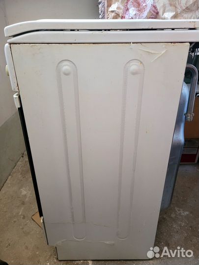 Продам газовую плиту indesit
