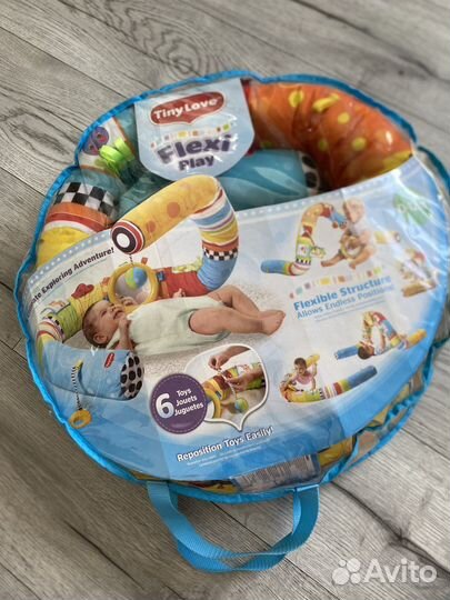 Развивающий гимнастический центр Tiny love