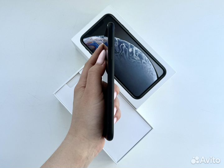 iPhone Xr, 64 ГБ