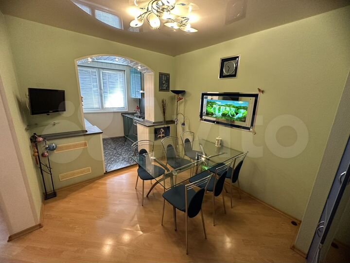 3-к. квартира, 75 м², 8/10 эт.