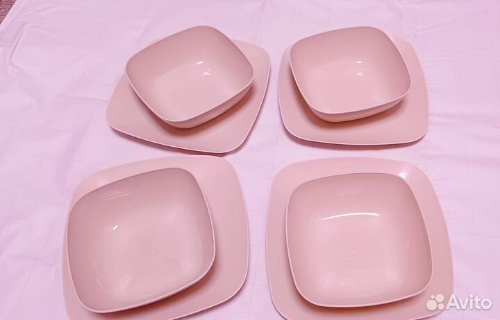 Пластиковые тарелки набор 8 штук