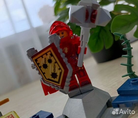 Lego Nexo Knights оригинал Мэйси + Лавария