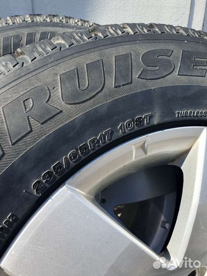 Bridgestone Ice Cruiser 7000 235/65 R17 108T