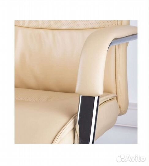 Кресло руководителя Helmi HL-E03 