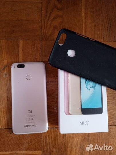 Xiaomi Mi A1 Android One, 4/64 ГБ