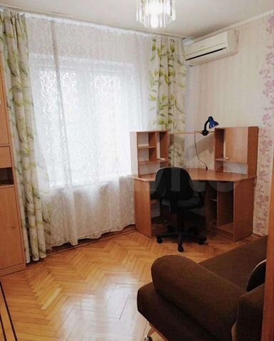 4-к. квартира, 90 м², 6/10 эт.