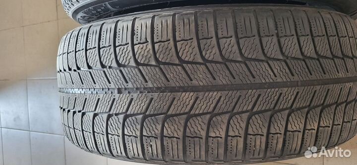 Michelin X-Ice 215/55 R17 98H