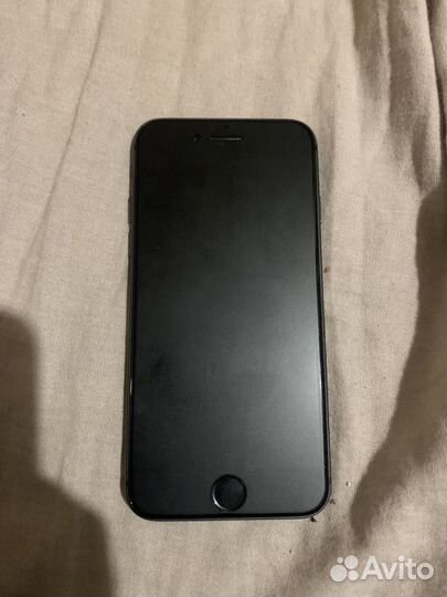 iPhone 8, 64 ГБ