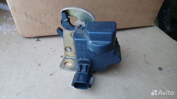 Замок стекла кр.багажника джип гранд черок wj