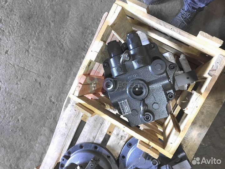 Гидромотор редуктора поворота 170303-00052