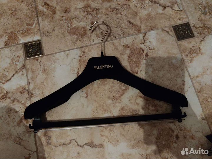 Вешалки плечики Valentino, Versace, Balenciaga