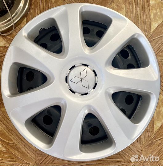 Штампованные диски с колпаками для mitsubishi R16