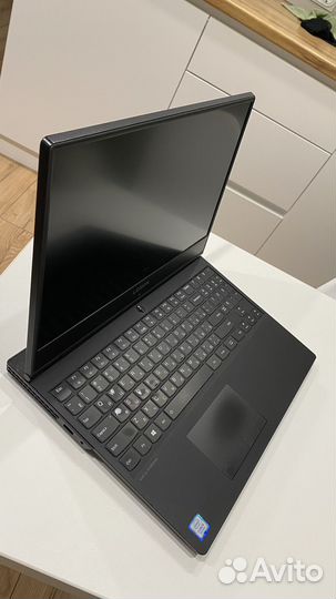 Продам игровой ноутбук Lenovo Y530-15ich