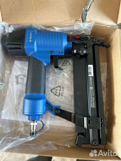 Степлер пневматический