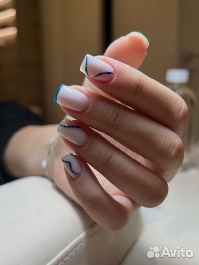 Маникюр и педикюр в 4 руки